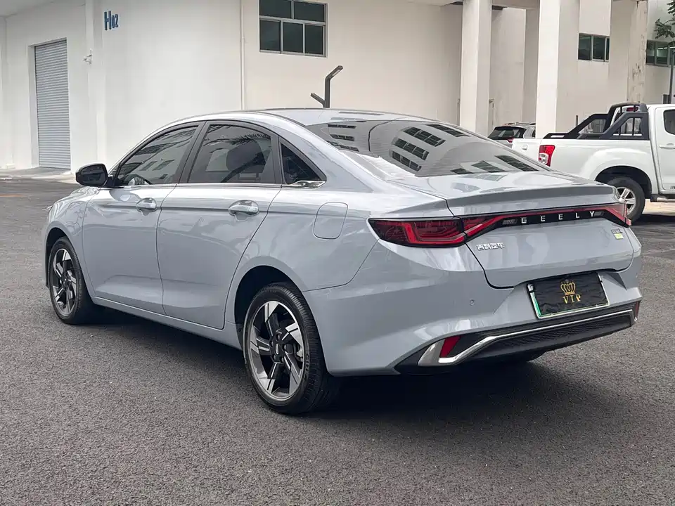 Geely Emgrand L HiP Geely Emgrand L HiP