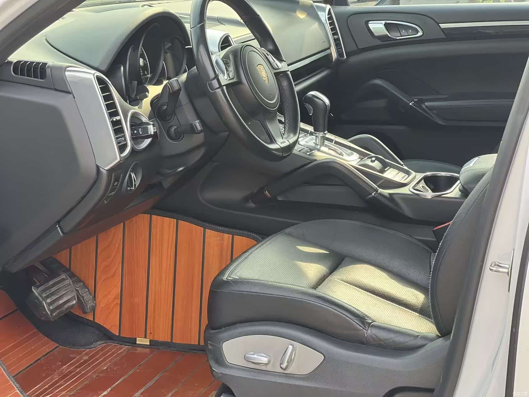 Porsche Cayenne, 2015 4