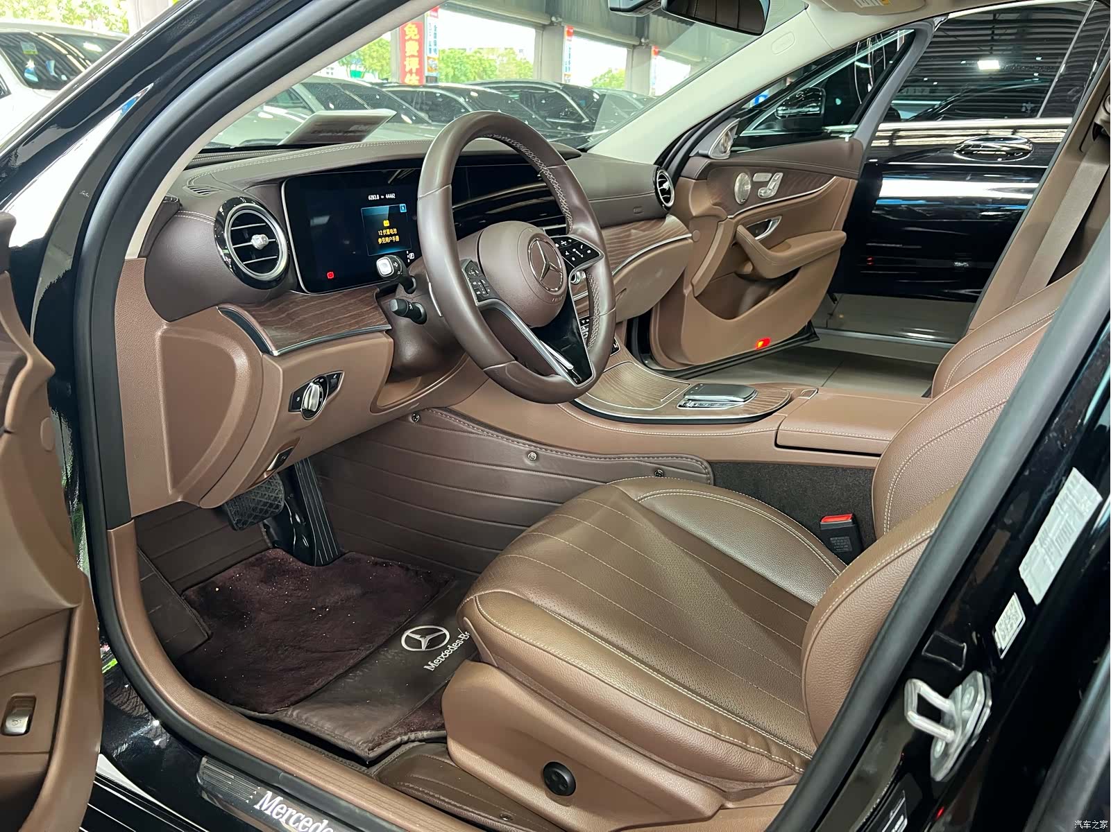 Mercedes-Benz E-Class, 2023 9