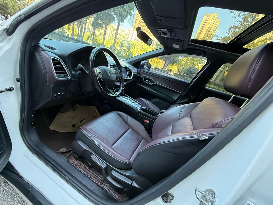 CIIMO Dongfeng Honda M-NV