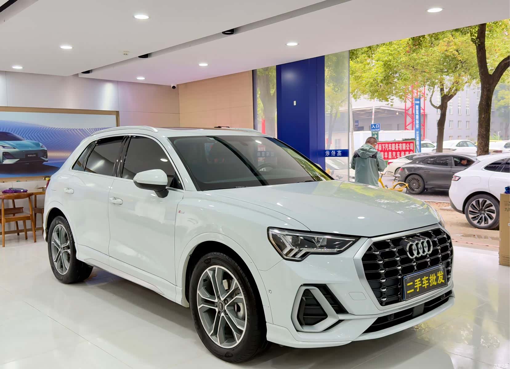 Audi Q3, 2023 3