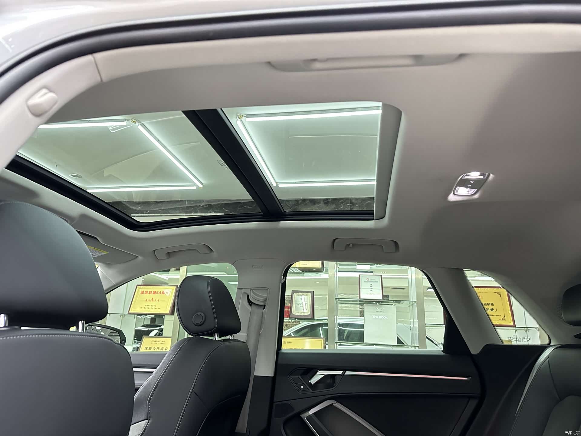 Audi Q3, 2023 11