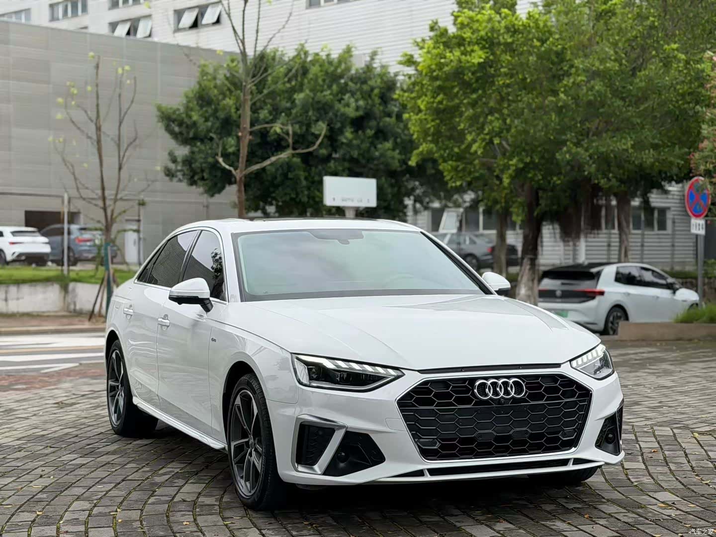 Audi A4L, 2020 3