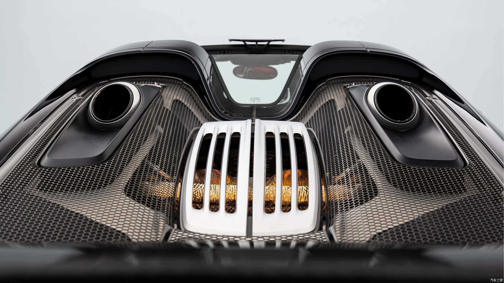 Porsche 918, 2016 30