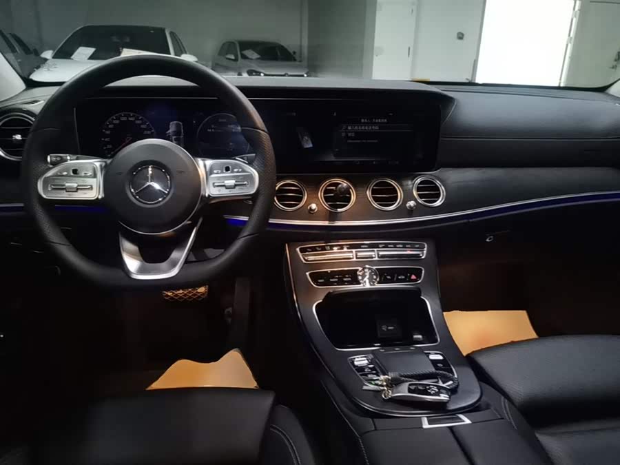Mercedes-Benz E-Class 2019, фото 10