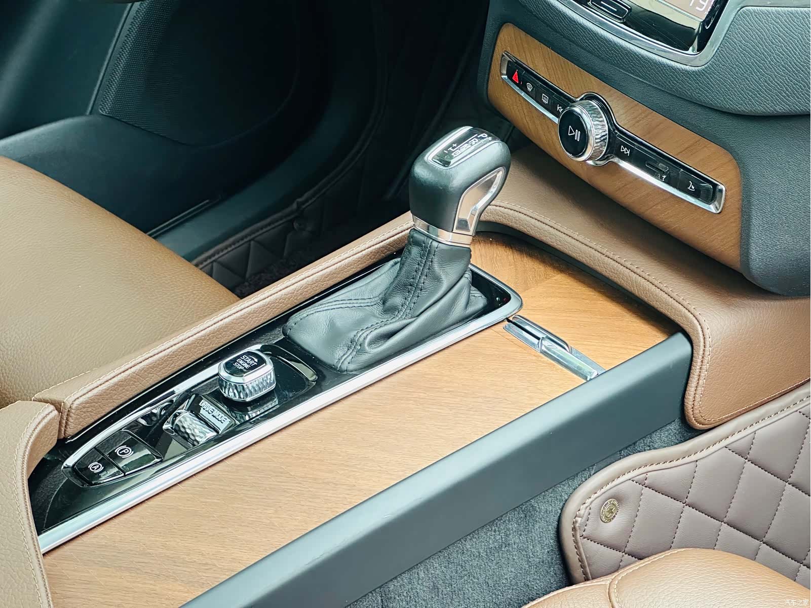 Volvo XC90, 2019 16