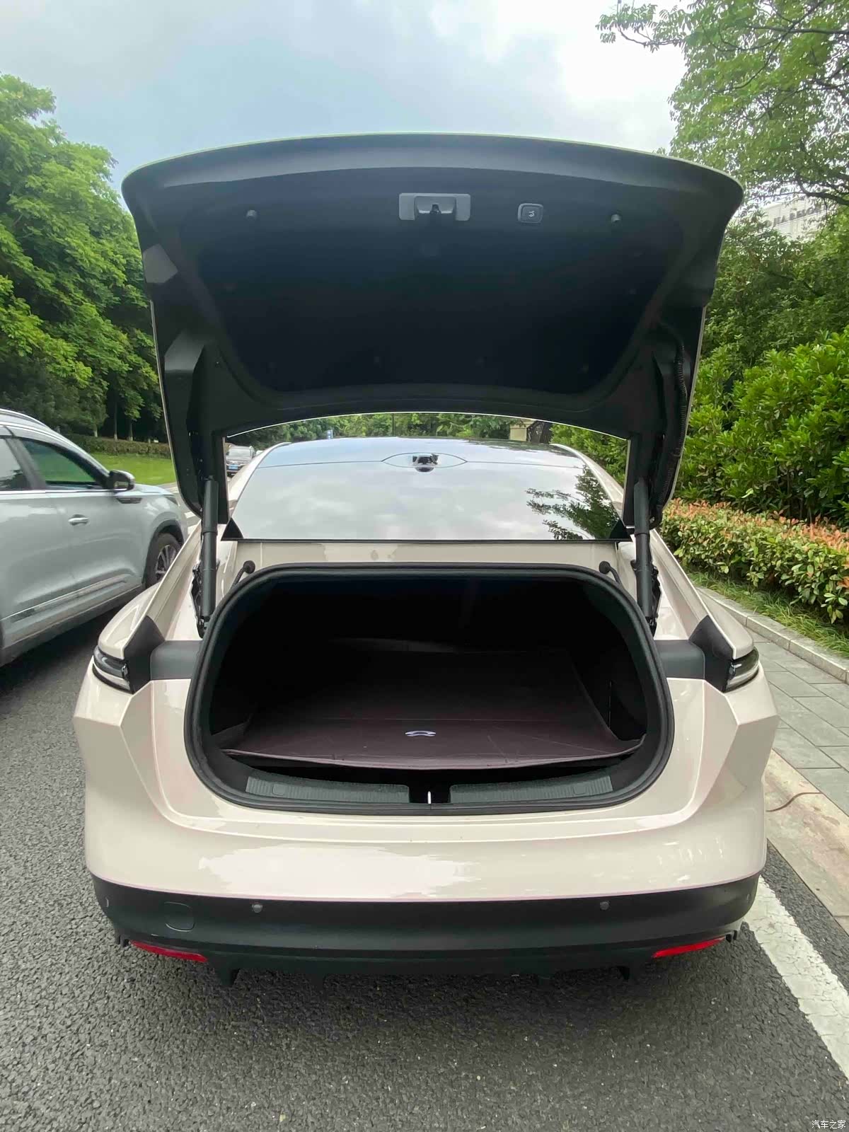 NIO ET5, 2024 7