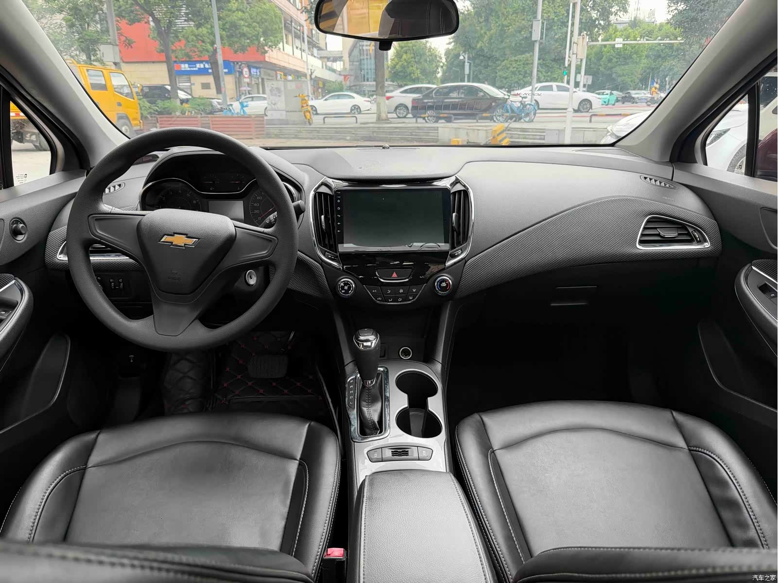 Chevrolet 320, 2018 9