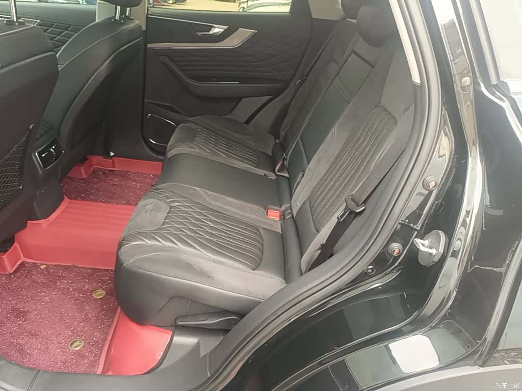 Hongqi HS5, 2023 17