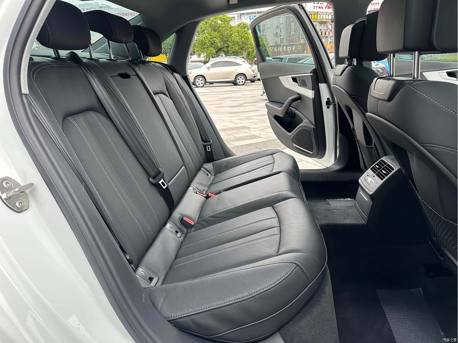 Audi A4L, 2021 14