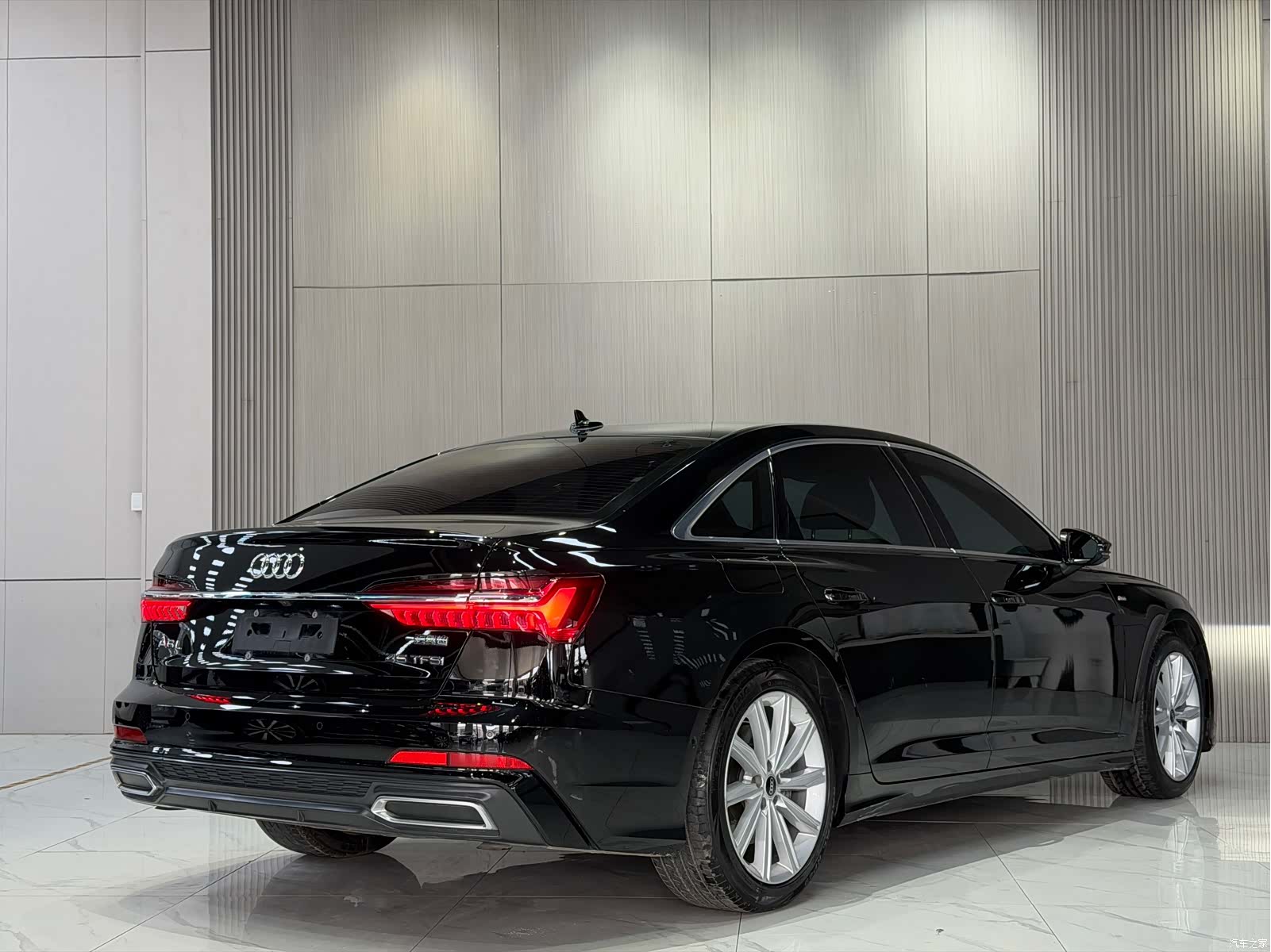 Audi A6L, 2022 4