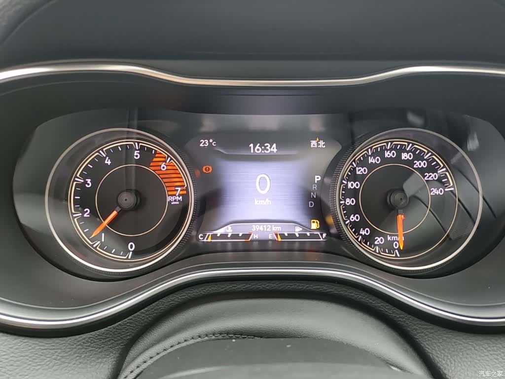 Jeep Cherokee, 2021 12