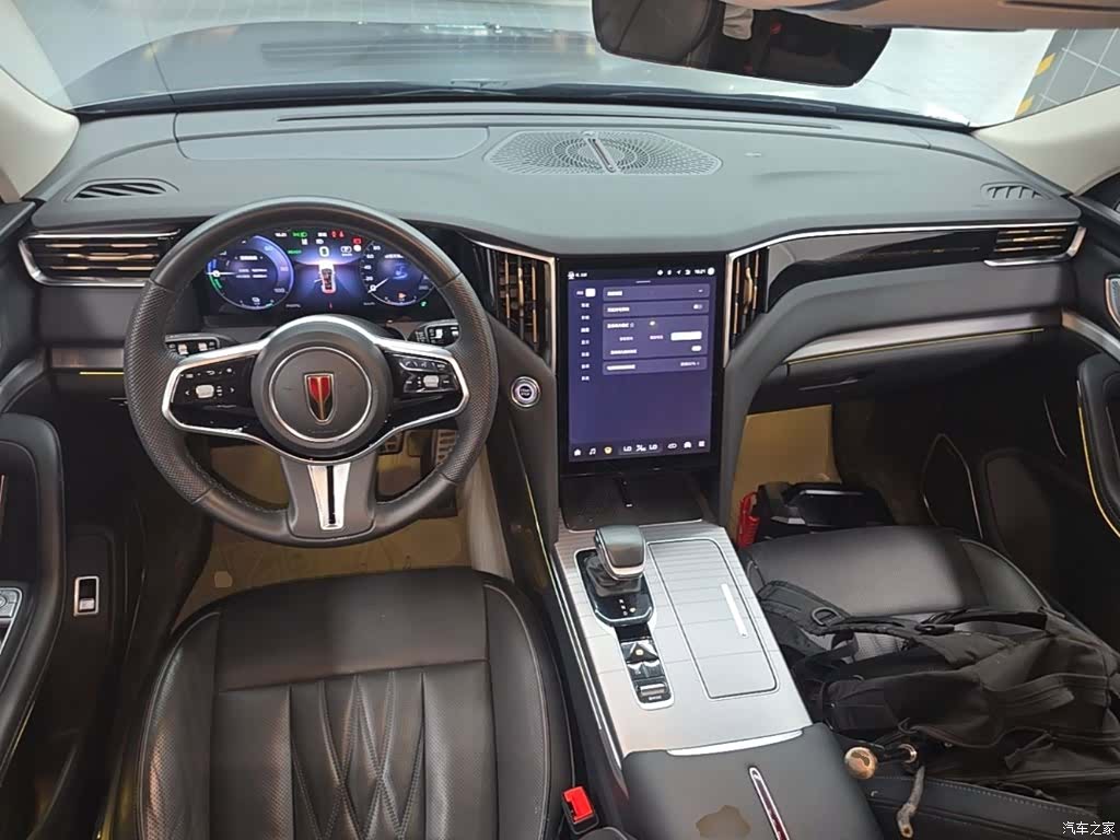 Hongqi HS7, 2025 16