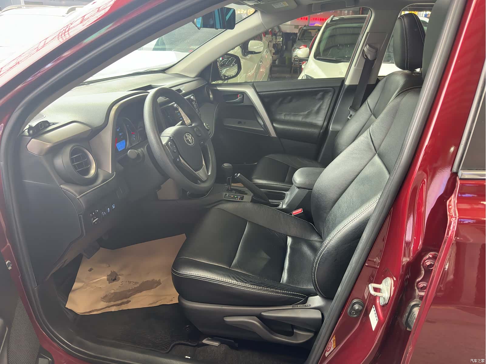 Toyota RAV4, 2017 15