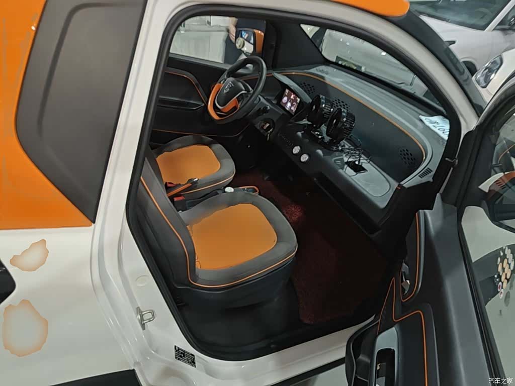 Wuling E100, 2019 25