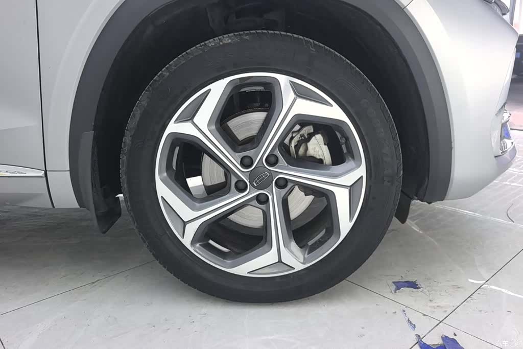 Geely Xingyue L, 2023 6