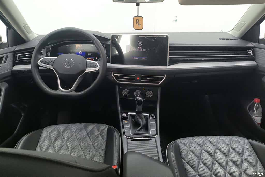 Volkswagen Sagitar, 2024 12