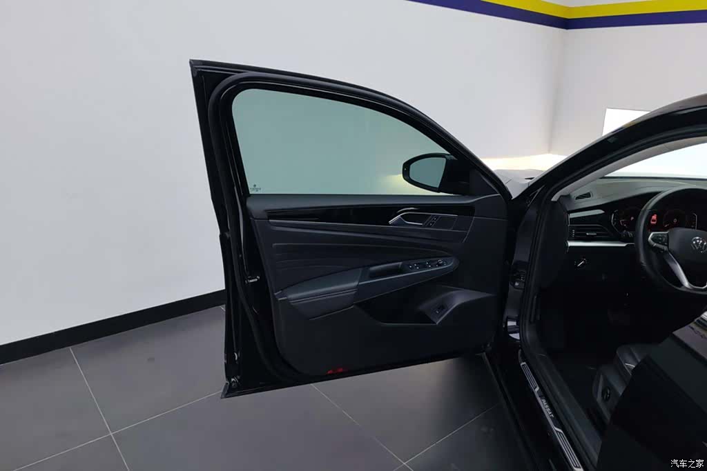 Volkswagen Passat, 2022 7