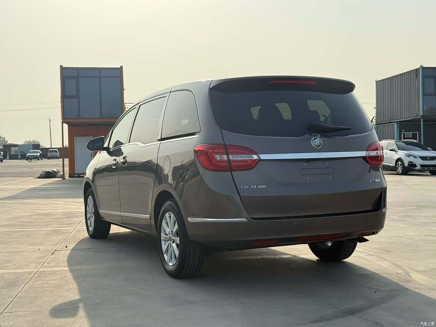 Buick GL8, 2019 13