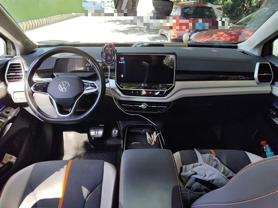 Volkswagen ID.6 CROZZ