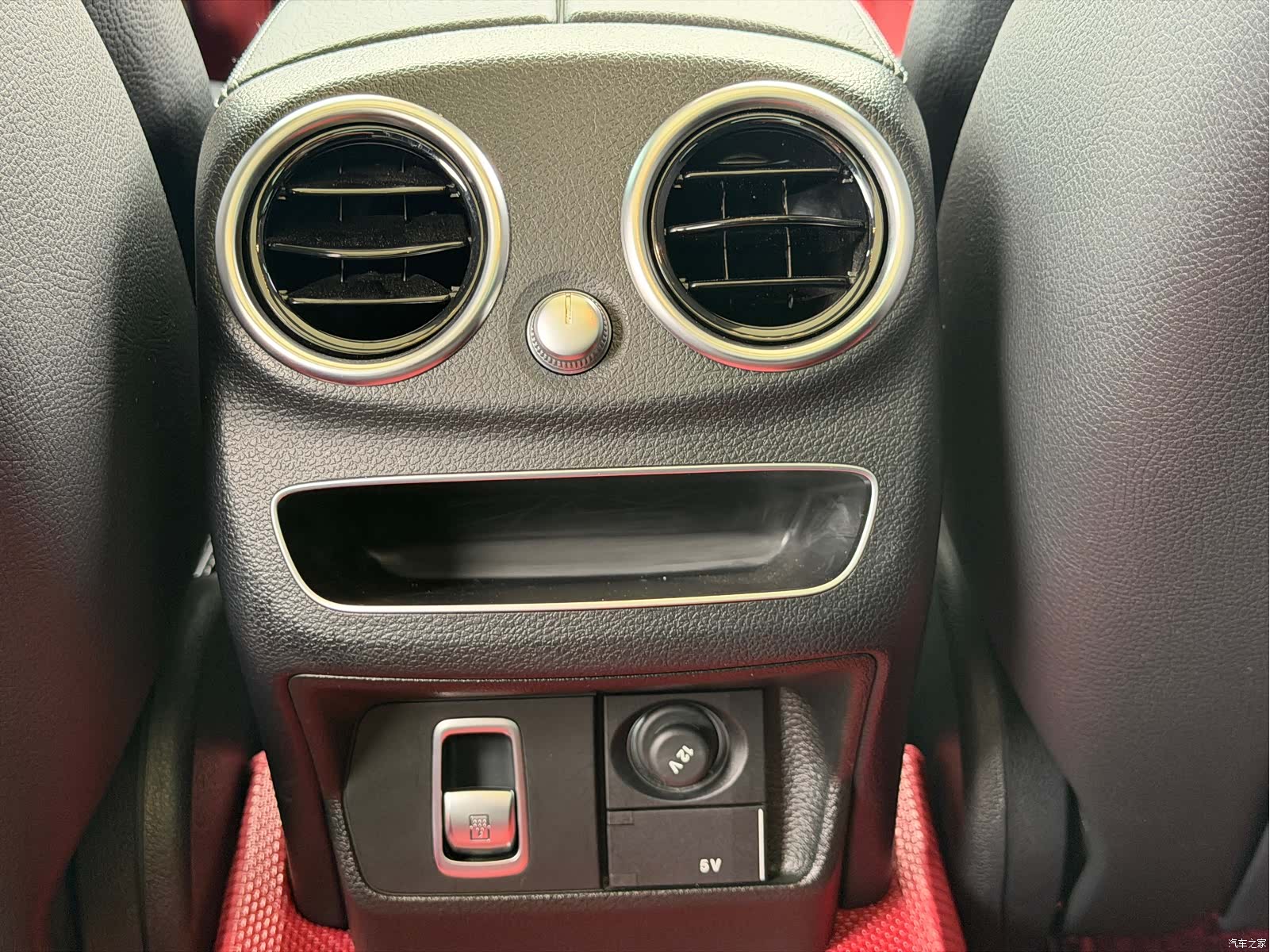 Mercedes-Benz C-Class, 2021 16