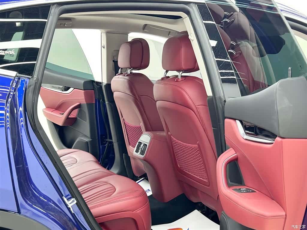 Maserati Levante, 2018 10