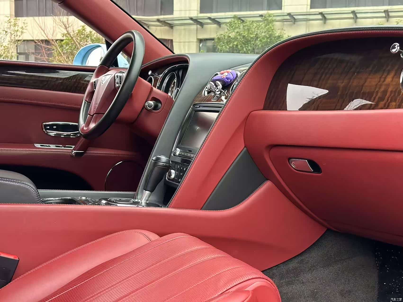 Bentley Flying Spur, 2016 11