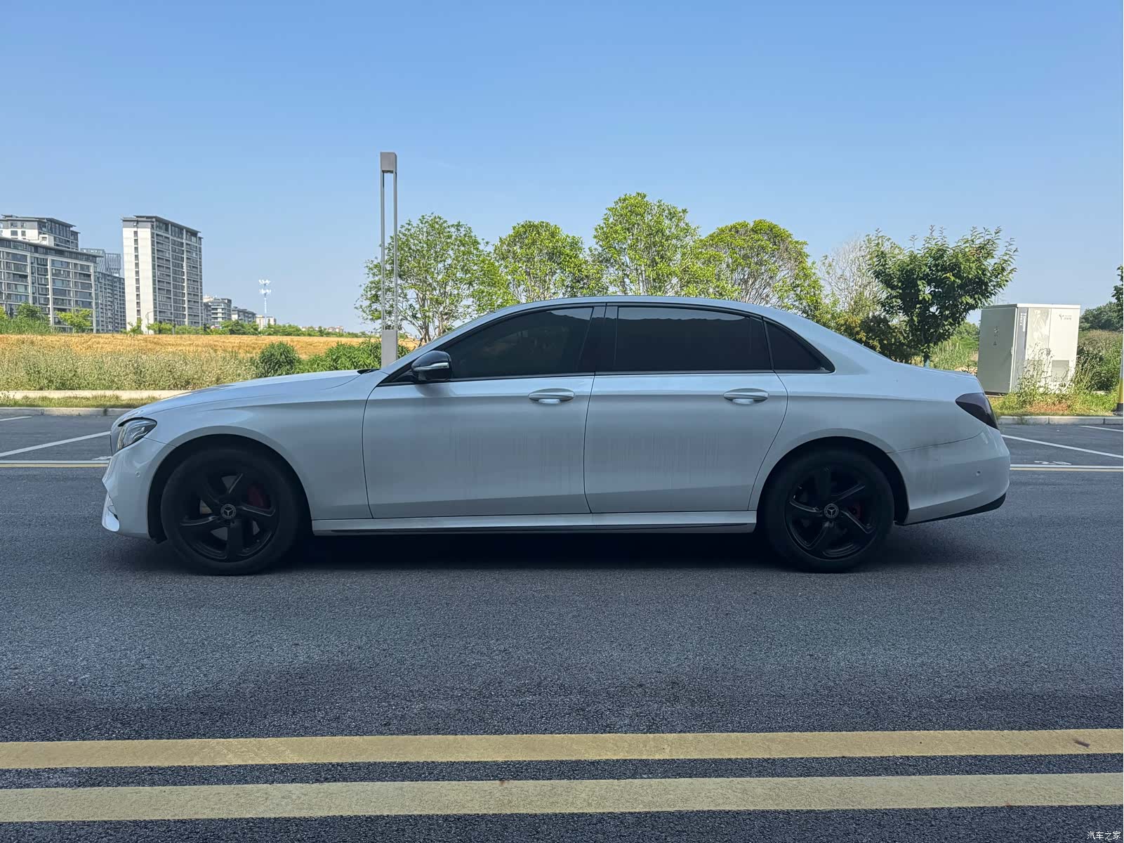 Mercedes-Benz E-Class, 2019 3