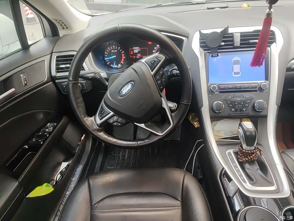Ford Mondeo, 2015 3