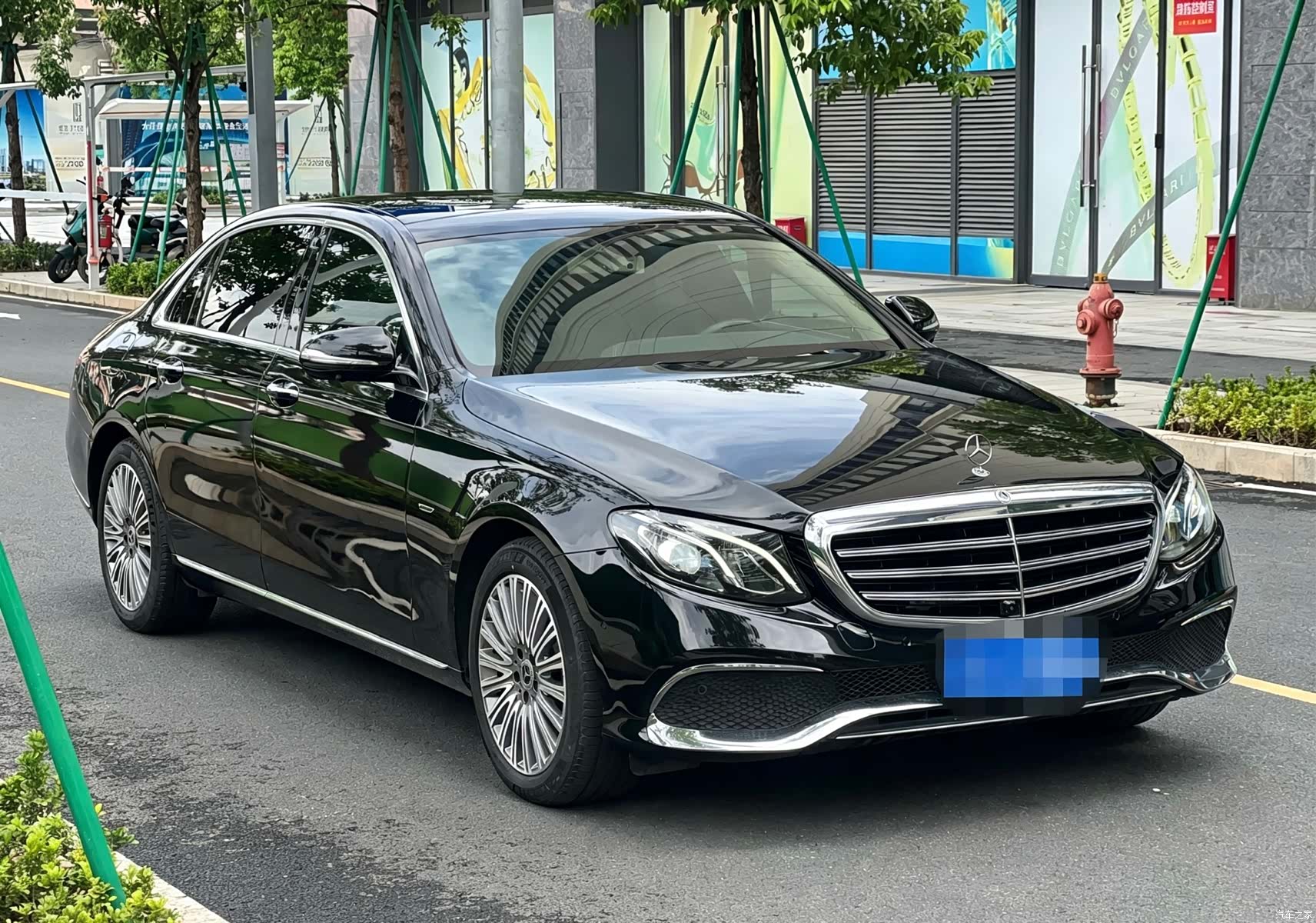 Mercedes-Benz E-Class, 2020 3