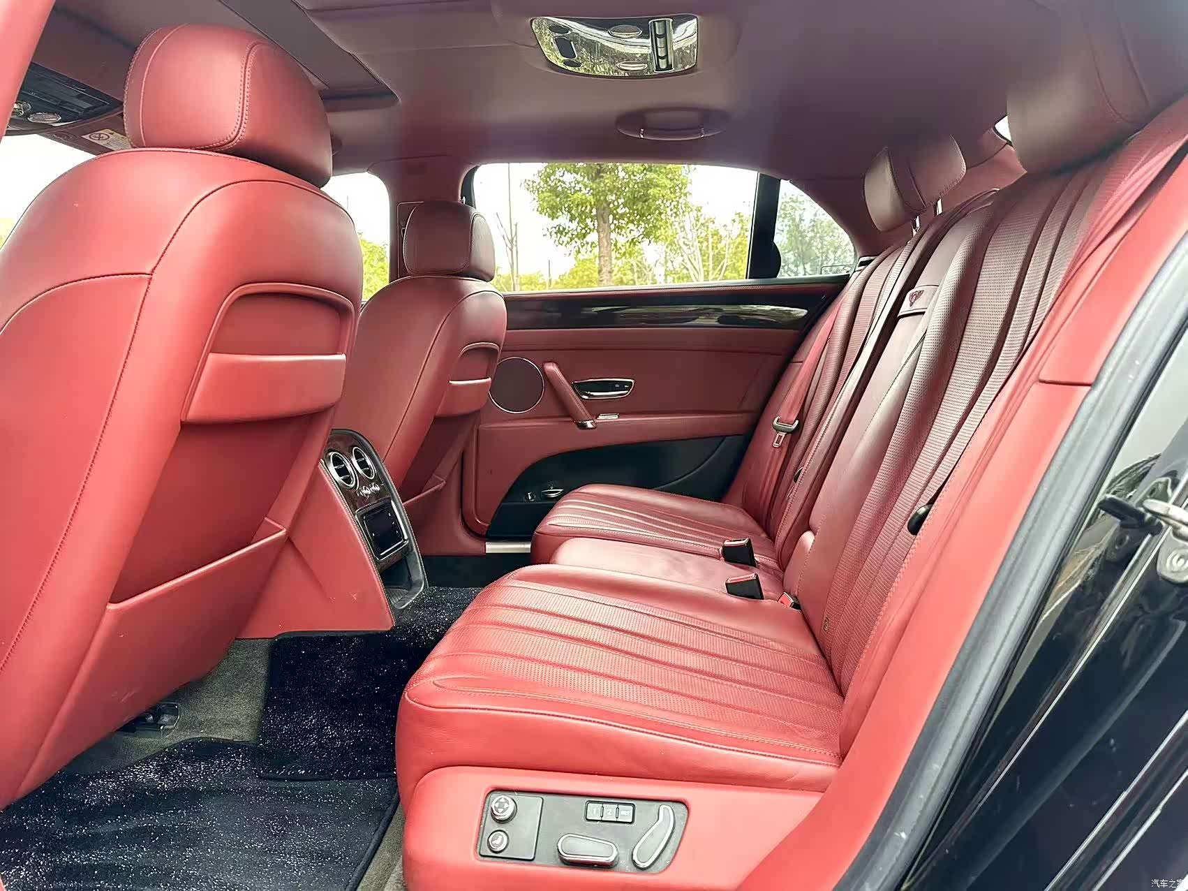 Bentley Flying Spur, 2016 12