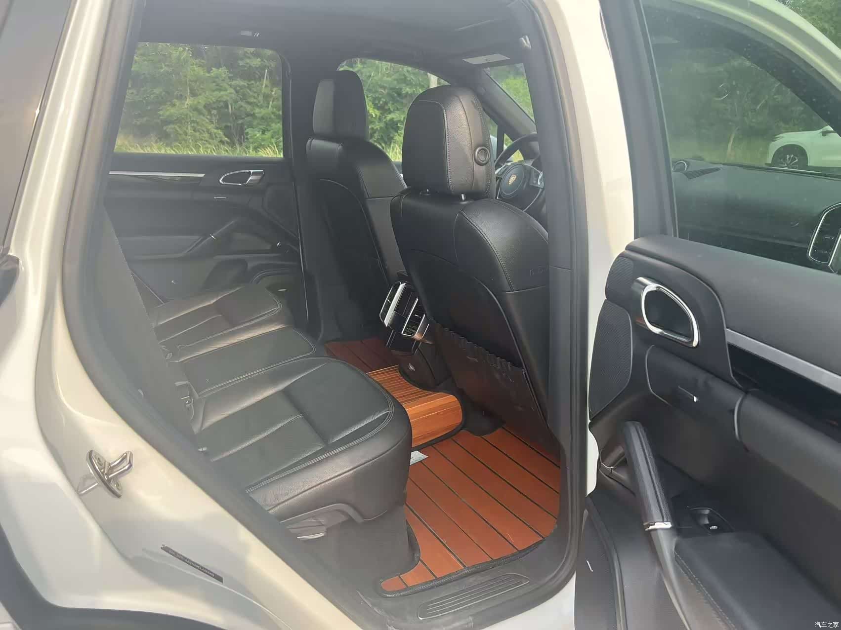 Porsche Cayenne, 2015 6