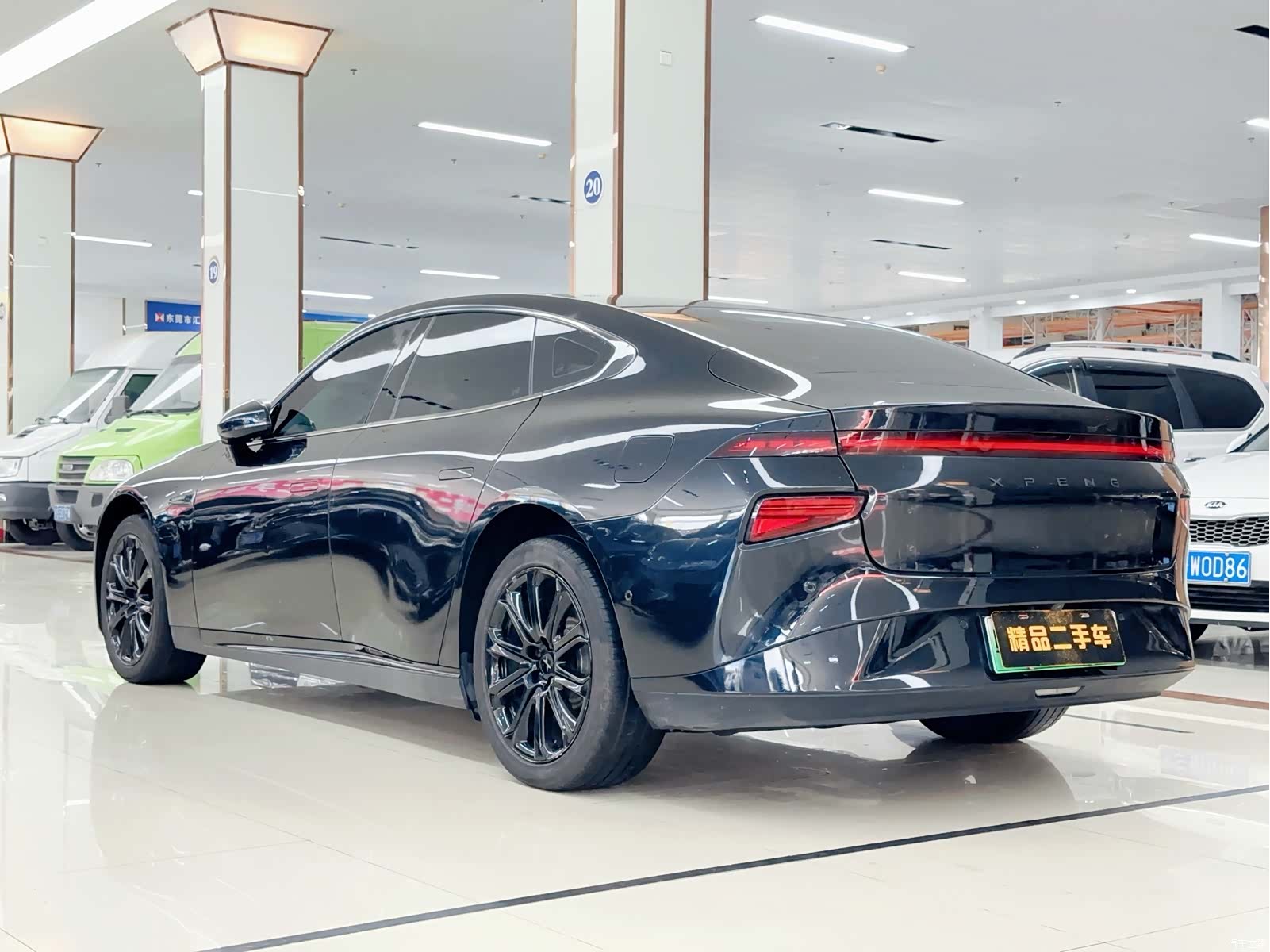 Xpeng P7, 2021 все фото