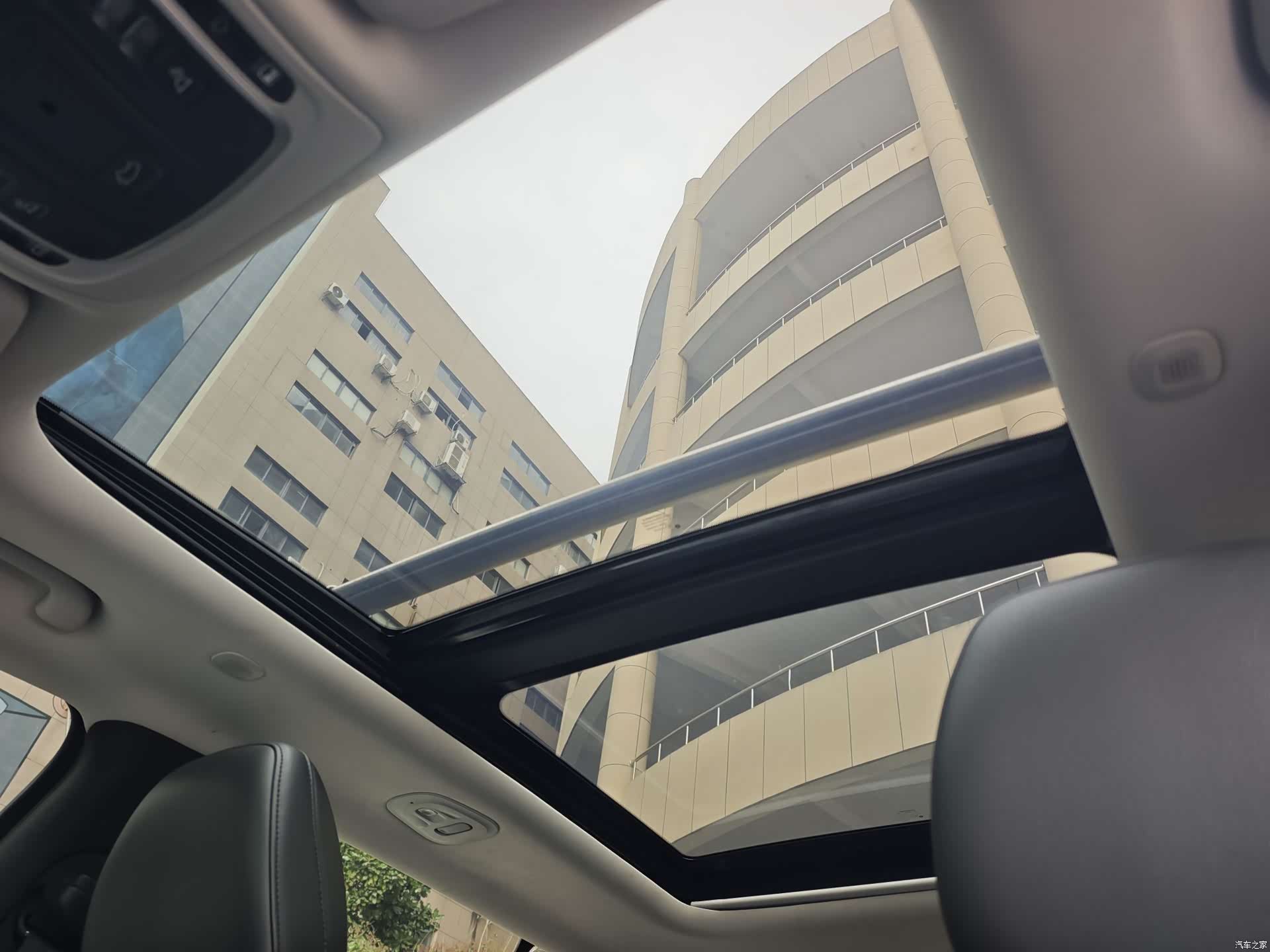Jeep V, 2019 15