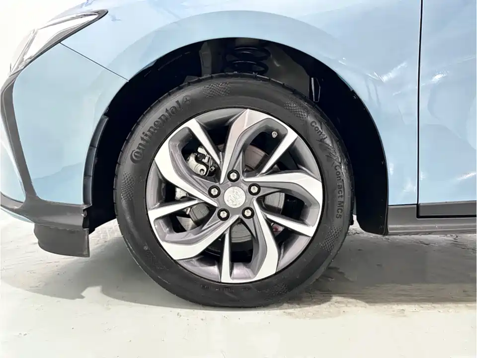 Buick Slightly blue 6