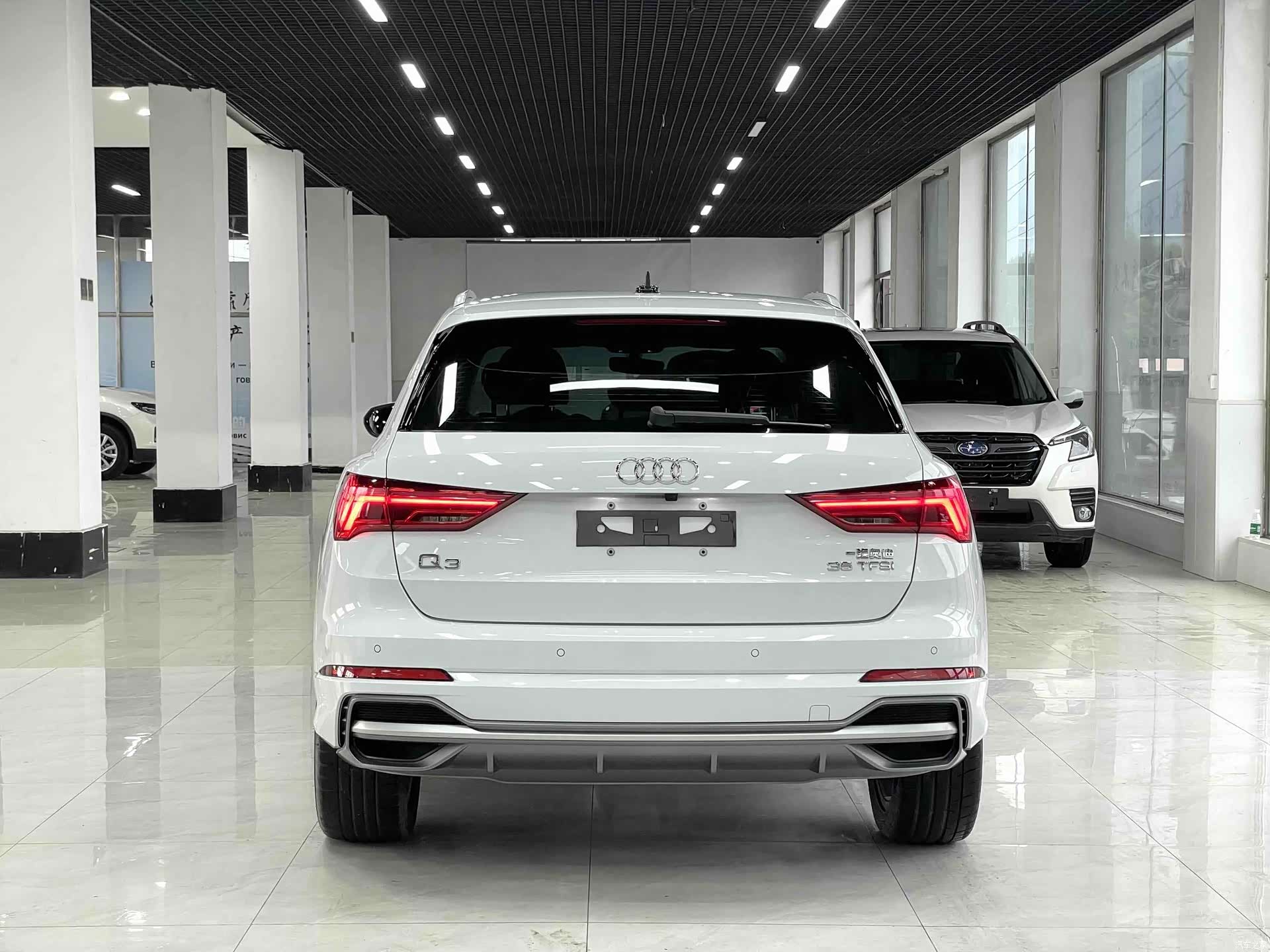 Audi Q3, 2022 все фото