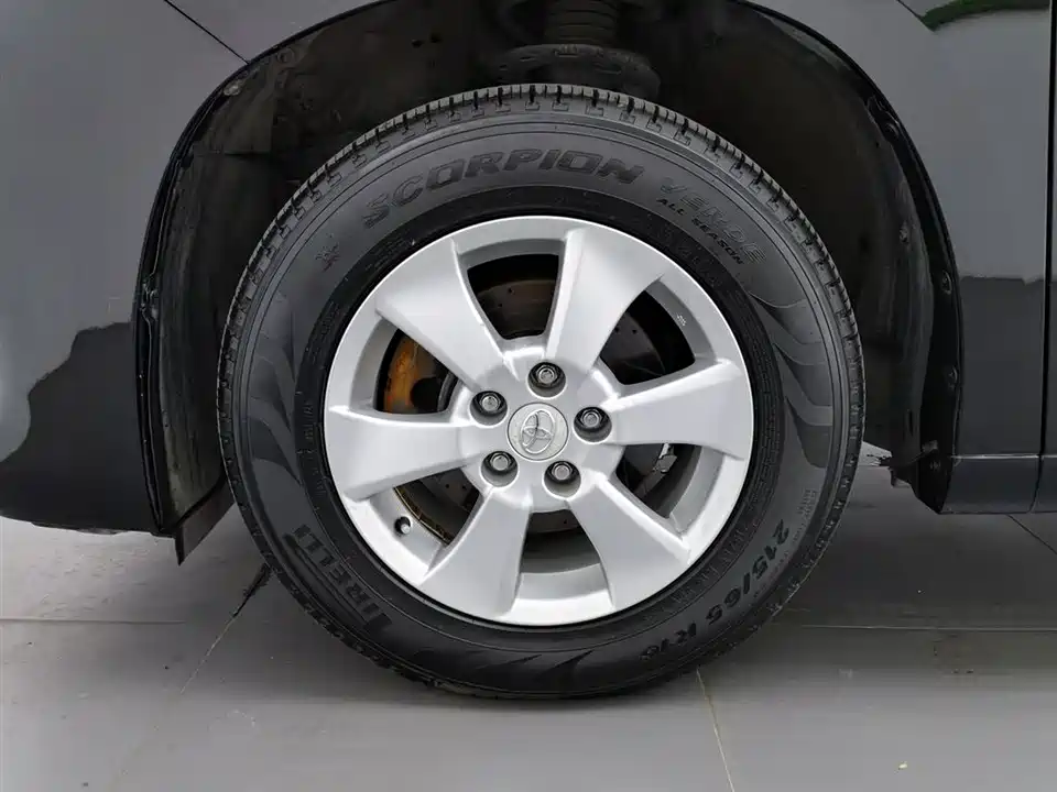 Toyota Elfa Toyota Elfa