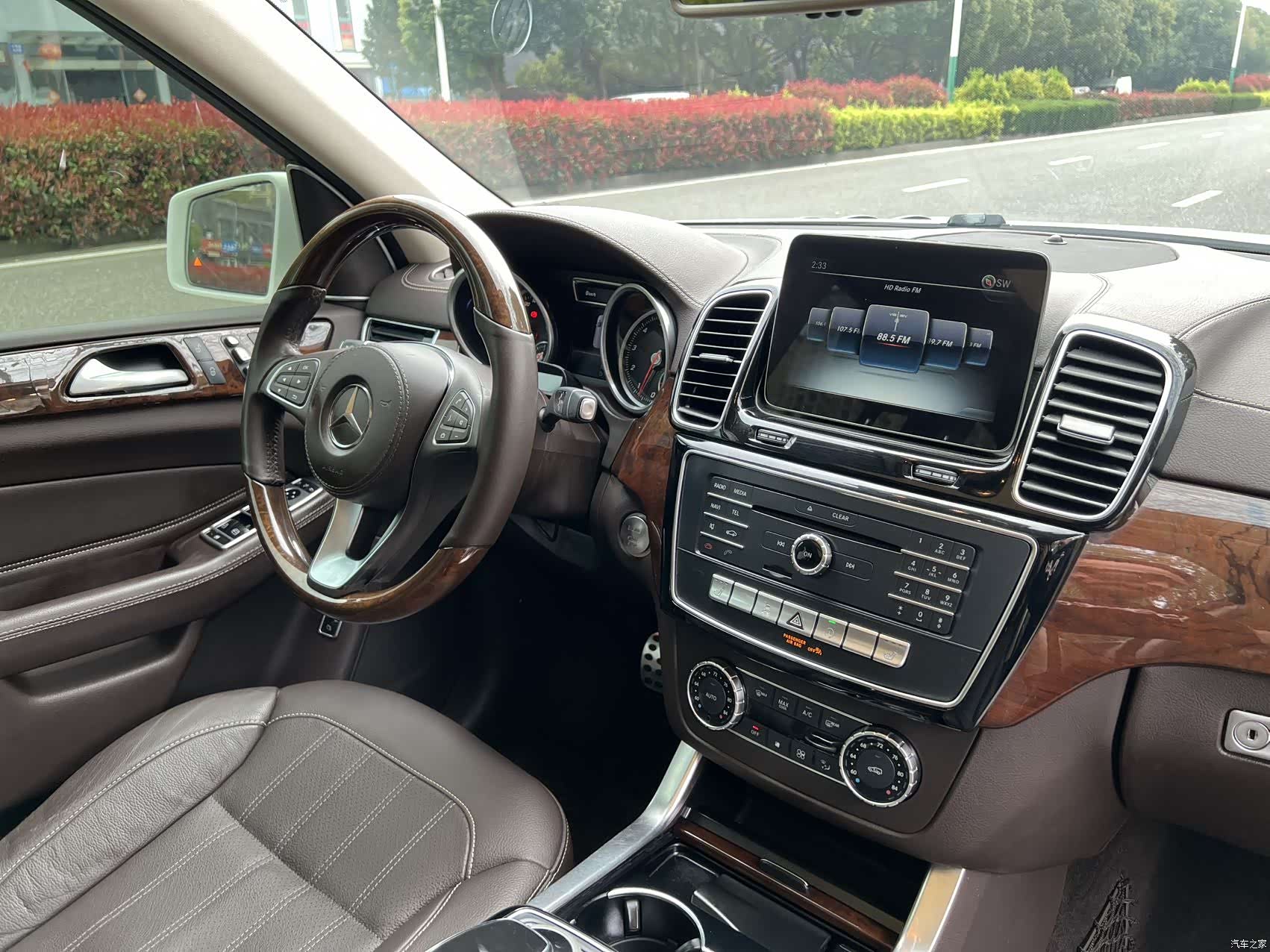 Mercedes-Benz GLS, 2017 14