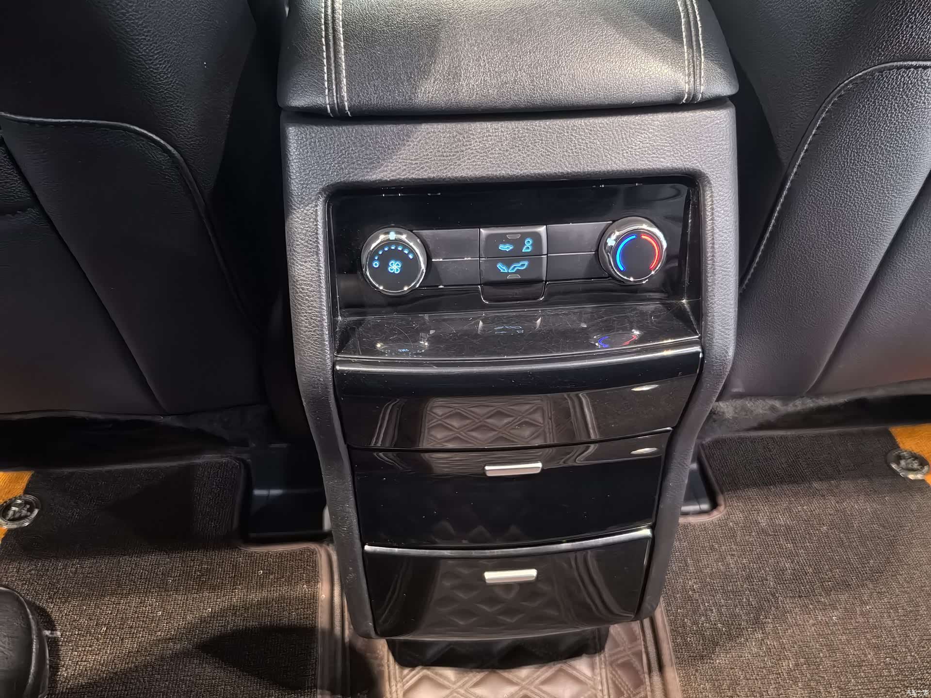 Ford Edge, 2018 15