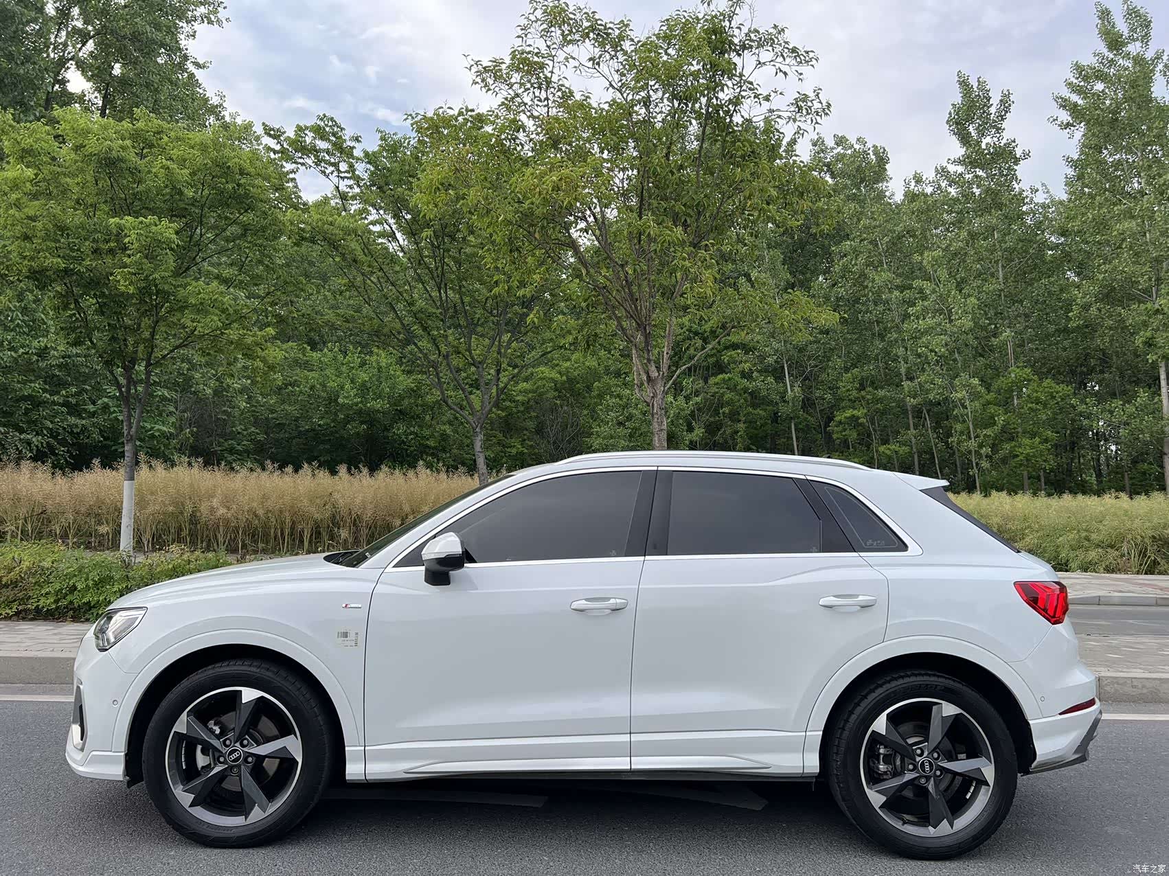 Audi Q3, 2022 4
