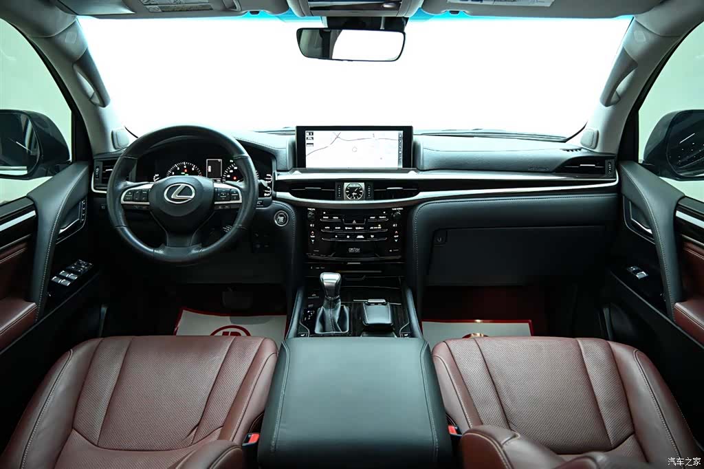 Lexus LX, 2022 14