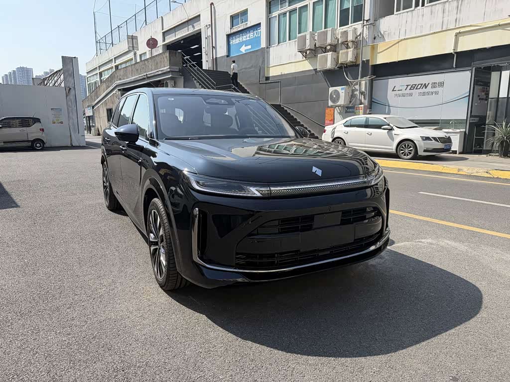 Huajing S 2026 235km Premium