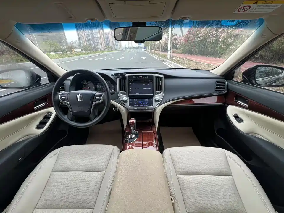 Toyota crown Toyota crown
