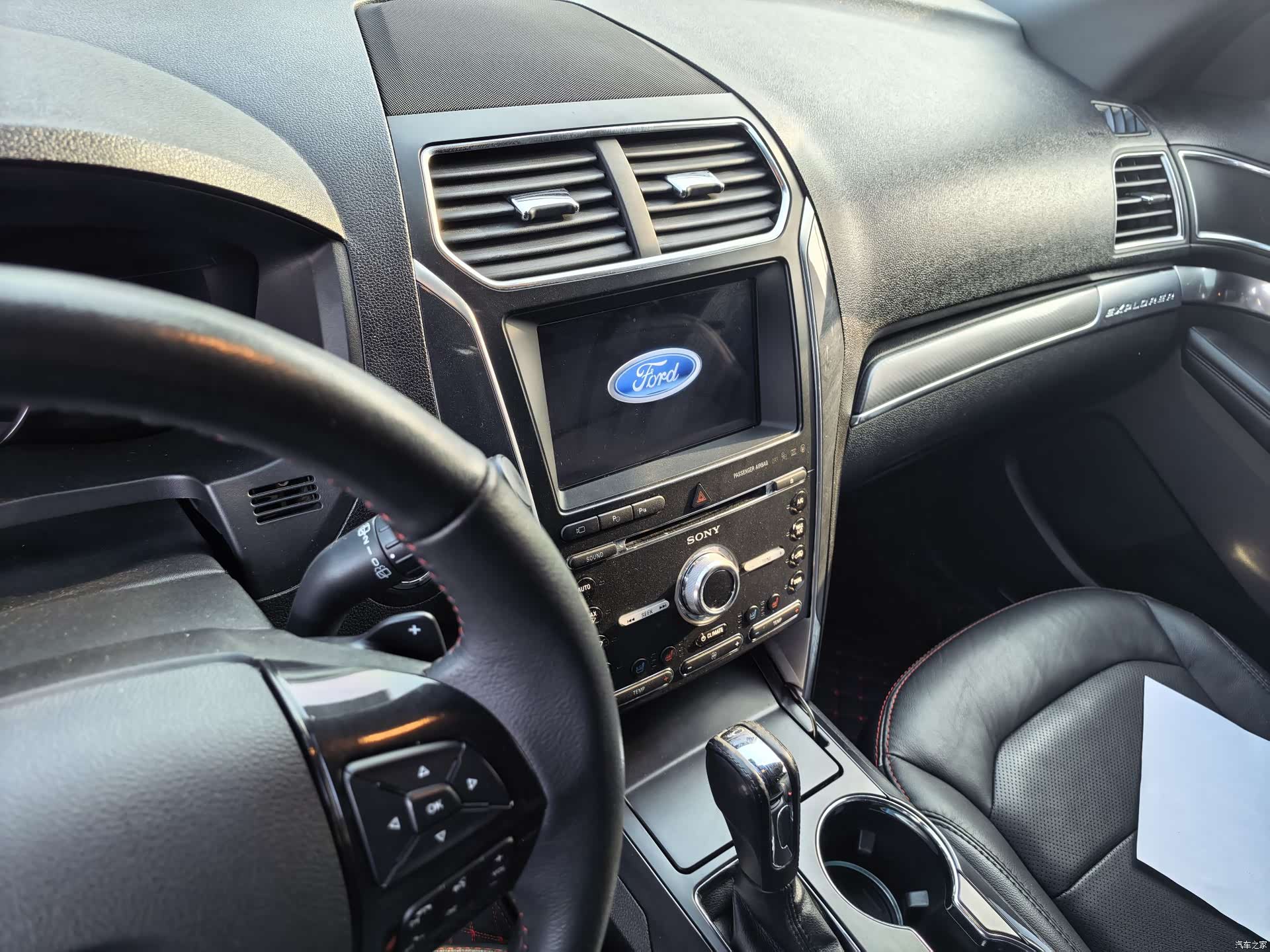 Ford Explorer, 2018 10