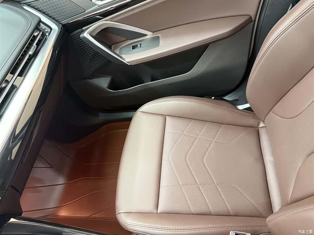 BMW X1, 2023 13