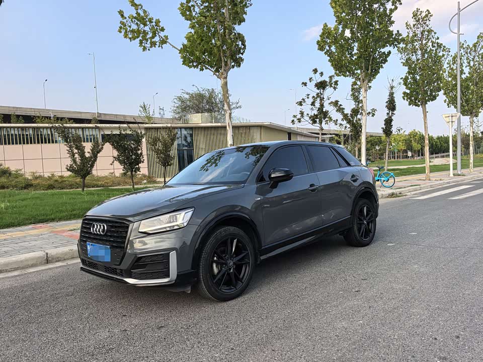 Audi Q2L Audi Q2L