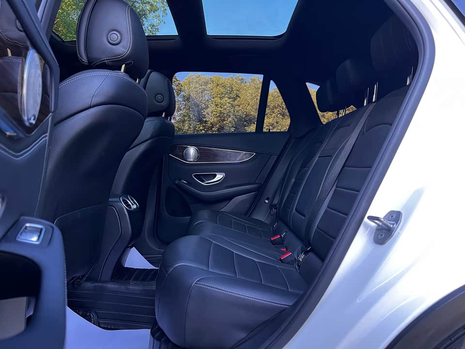 Mercedes-Benz GLC Mercedes-Benz GLC