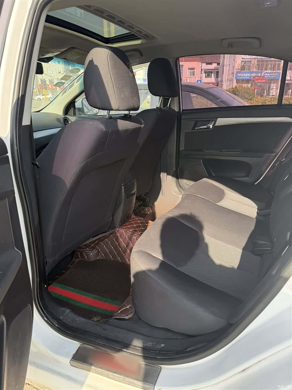 Roewe 350, 2017 14