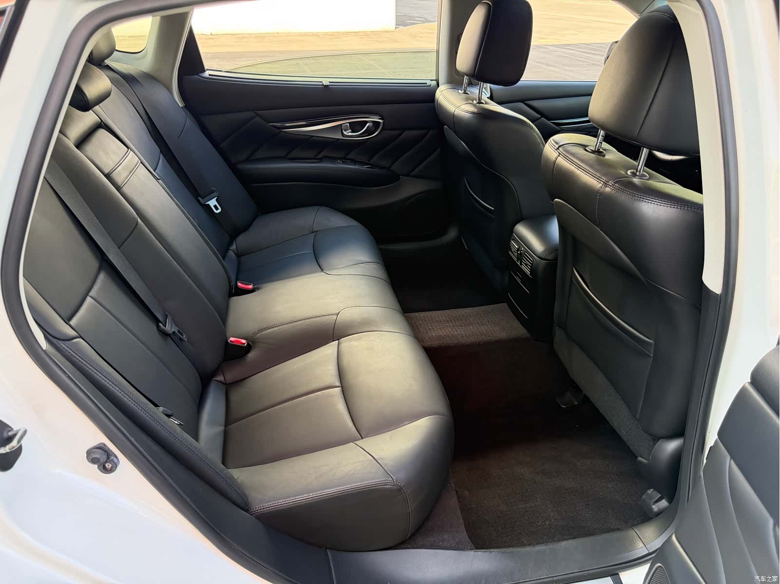Infiniti Q70, 2016 20