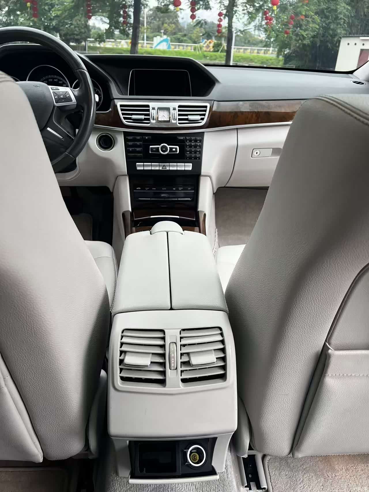 Mercedes-Benz E-Class, 2014 18